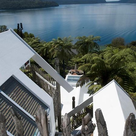 فندق Te Whare -Lake Tarawera Tree-Top Nest المظهر الخارجي الصورة